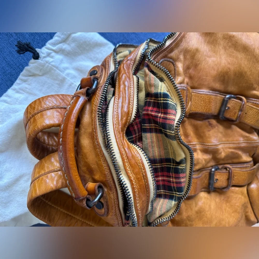 Benheart Lorenzo Backpack - Picture 6 of 11